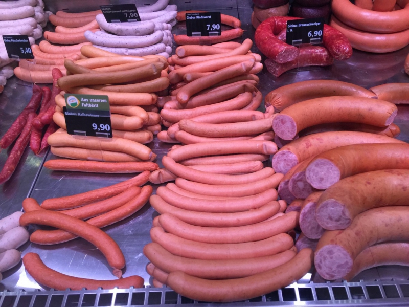 vente-AMIRAT-min_sausages_meat_butchery-1069321